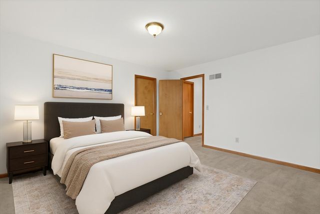 48436 Amber Lane Lane, Shelby Twp, MI 48315