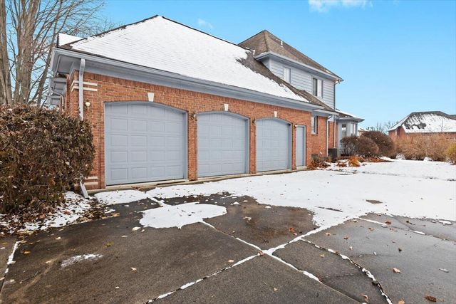 48436 Amber Lane Lane, Shelby Twp, MI 48315