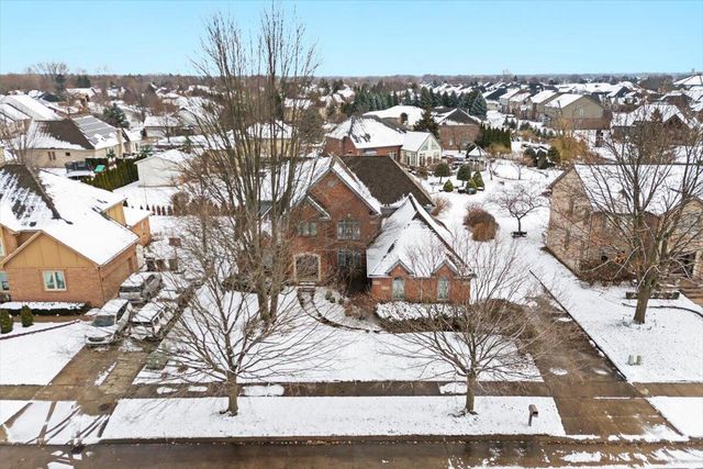 48436 Amber Lane Lane, Shelby Twp, MI 48315