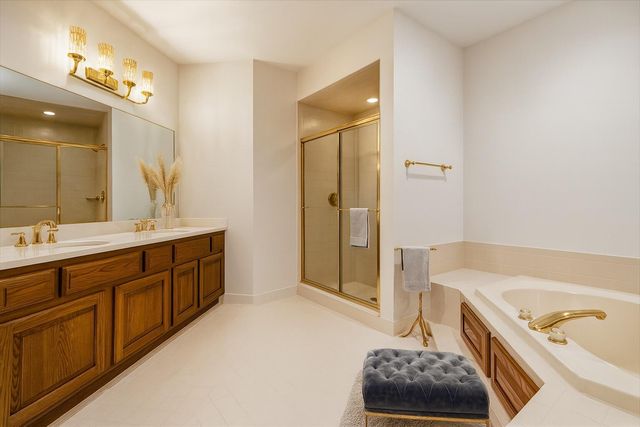 48436 Amber Lane Lane, Shelby Twp, MI 48315