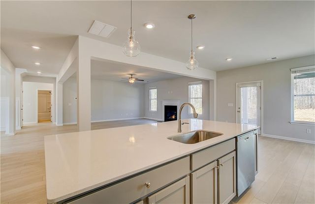 120 Felicity Pike, Locust Grove, GA 30248