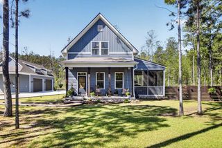 437 Hadley Drive, Huger, SC 29450