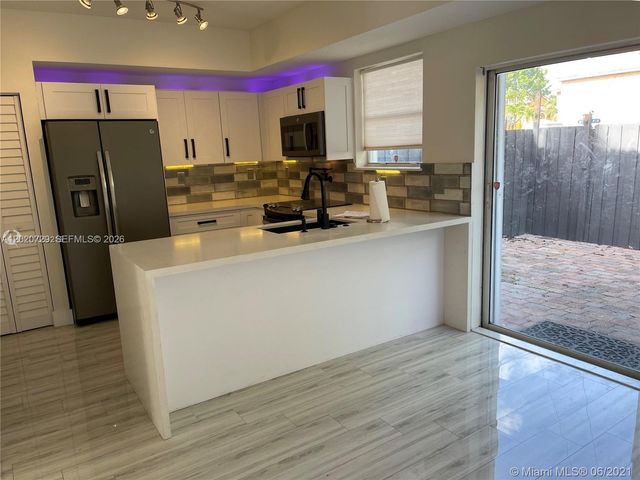 5200 NW 109th Ave 1, Doral, FL 33178