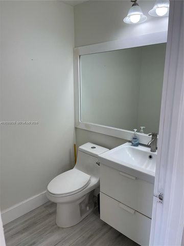 5200 NW 109th Ave 1, Doral, FL 33178