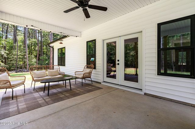 215 Riverway Lane, West End, NC 27376
