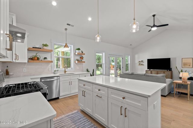 215 Riverway Lane, West End, NC 27376