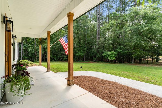 215 Riverway Lane, West End, NC 27376