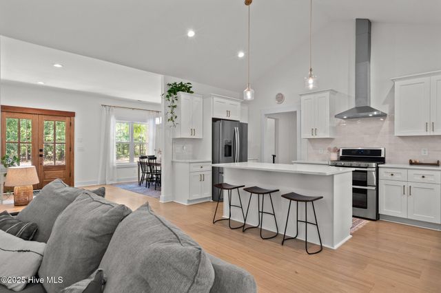215 Riverway Lane, West End, NC 27376
