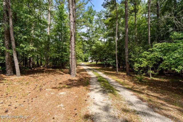 215 Riverway Lane, West End, NC 27376