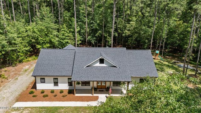 215 Riverway Lane, West End, NC 27376