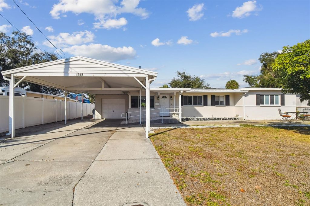 Image 2 of property listing at 4315 W FAIR OAKS AVENUE, Tampa, FL 33611