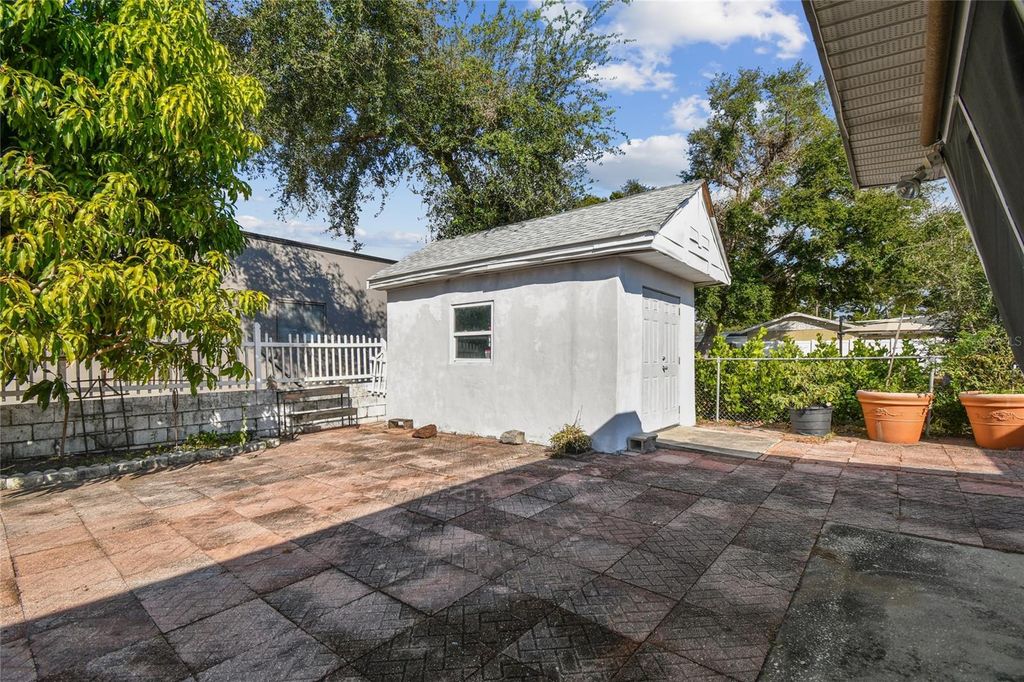 Image 36 of property listing at 4315 W FAIR OAKS AVENUE, Tampa, FL 33611