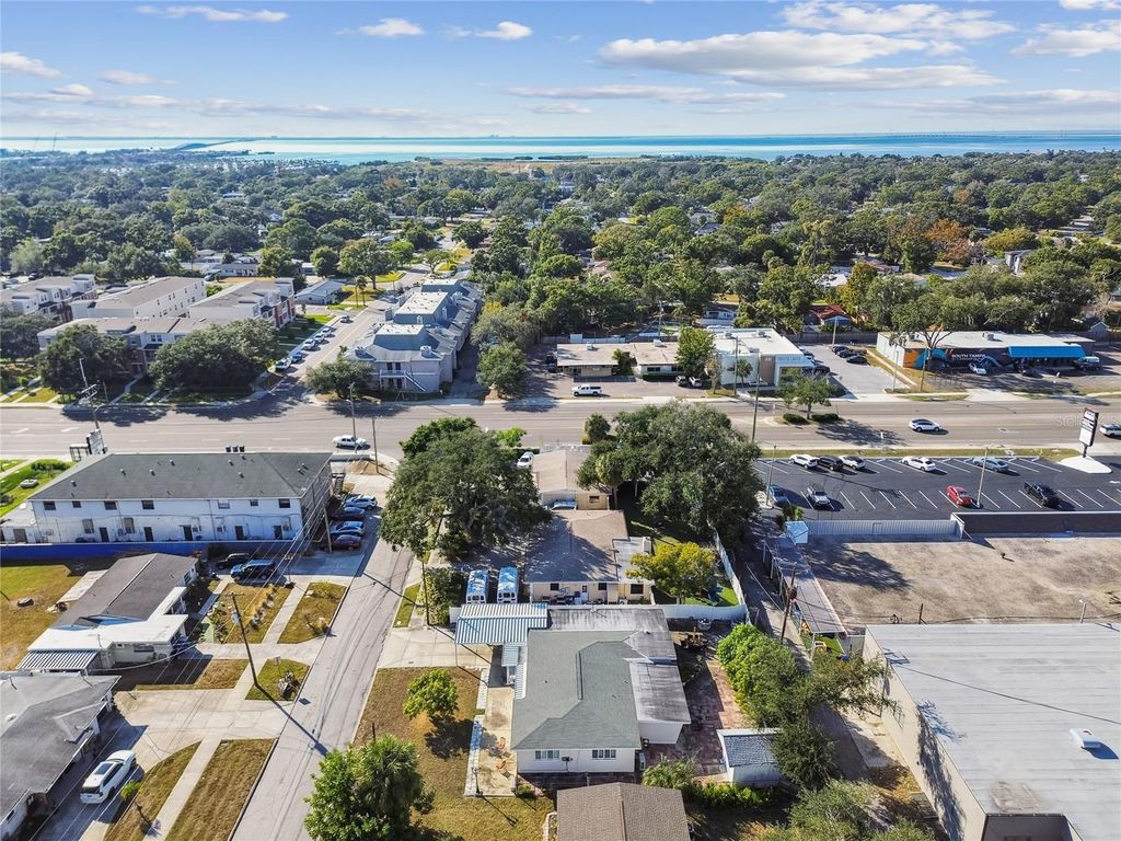 Image 49 of property listing at 4315 W FAIR OAKS AVENUE, Tampa, FL 33611