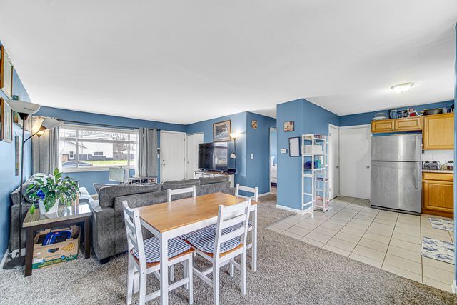 310 Maricopa Lane, Hoffman Estates, IL 60169