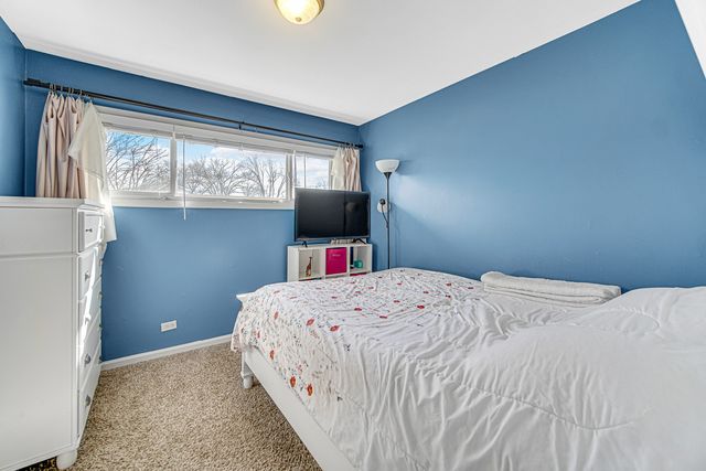 310 Maricopa Lane, Hoffman Estates, IL 60169