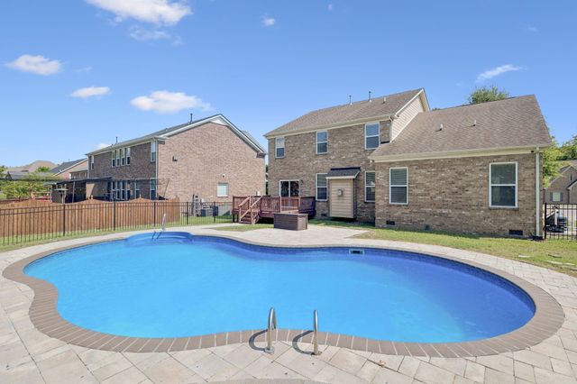 1025 Cantwell Pl, Spring Hill, TN 37174