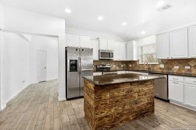 967 Divine, New Braunfels, TX 78130