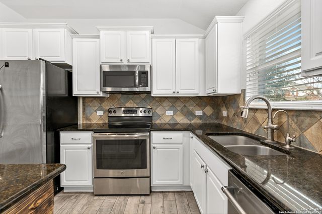 967 Divine, New Braunfels, TX 78130