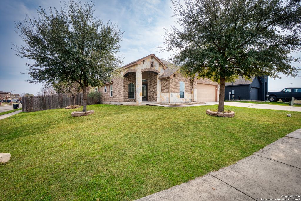 967 Divine, New Braunfels, TX 78130