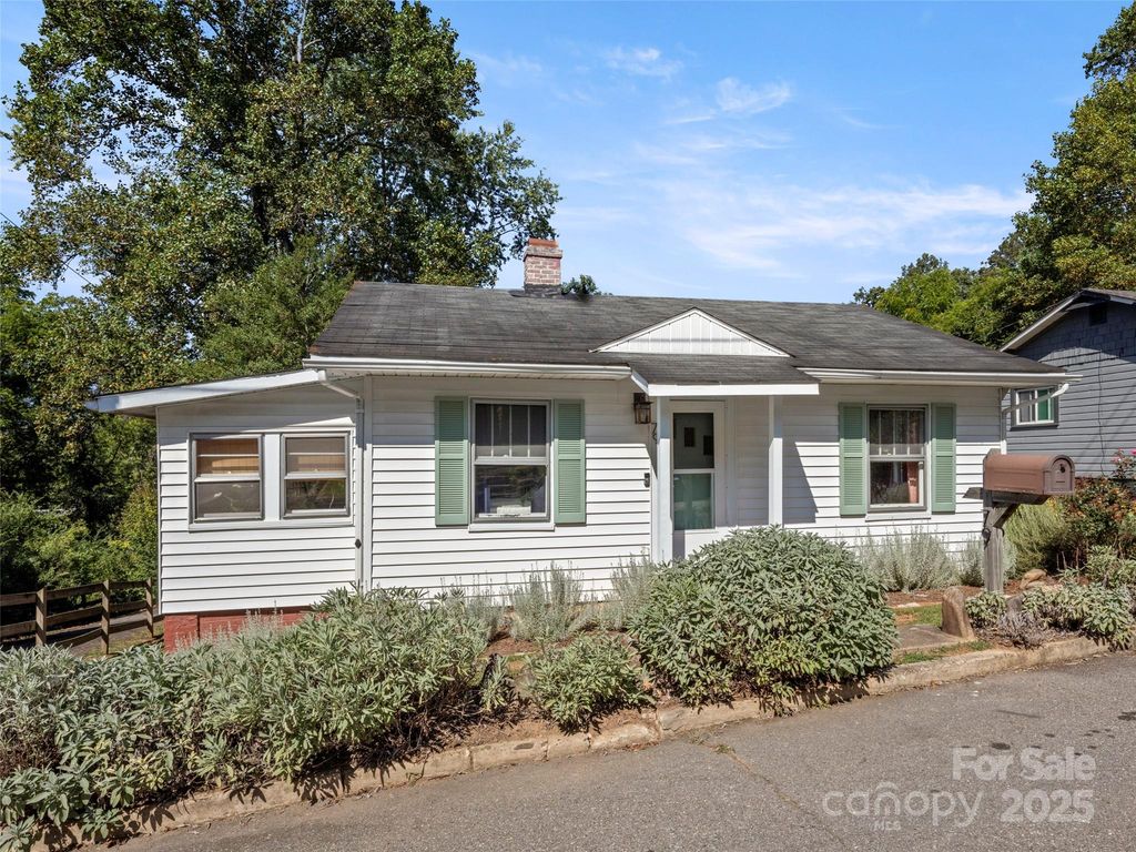 79 Craig Circle, Asheville, NC 28805