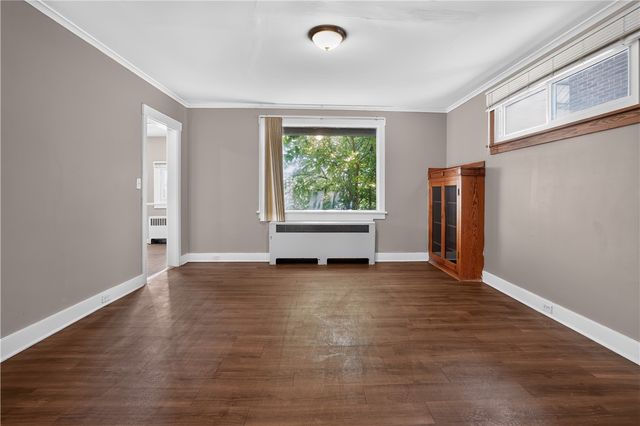 410 Carl St, Mt Oliver, PA 15210