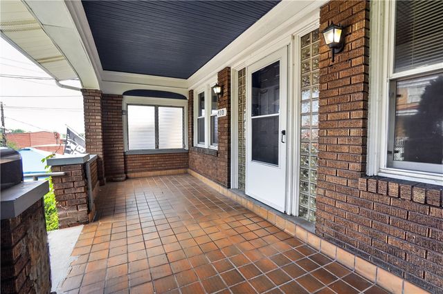 410 Carl St, Mt Oliver, PA 15210