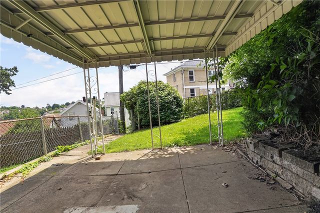 410 Carl St, Mt Oliver, PA 15210