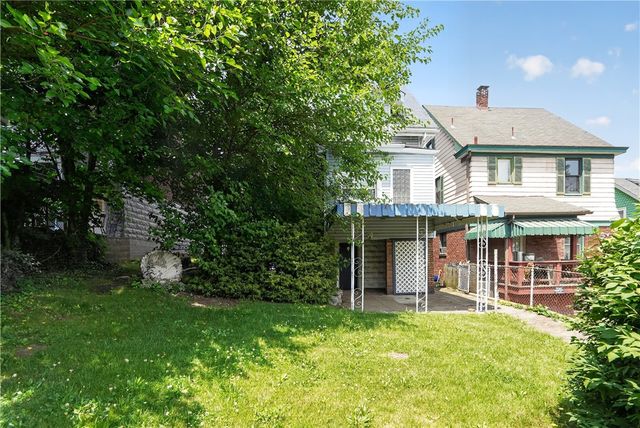410 Carl St, Mt Oliver, PA 15210