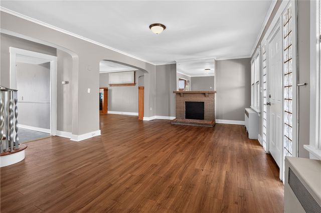 410 Carl St, Mt Oliver, PA 15210