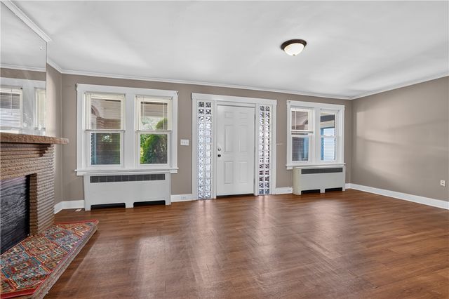 410 Carl St, Mt Oliver, PA 15210