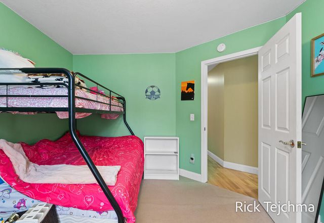 2055 Rambling Oak Drive, Muskegon Twp, MI 49445