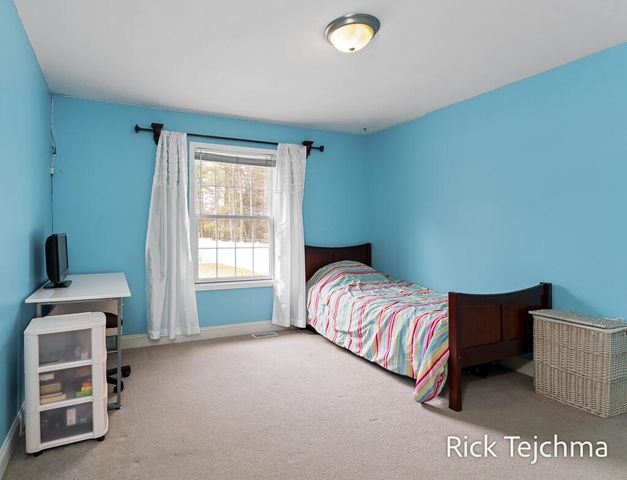 2055 Rambling Oak Drive, Muskegon Twp, MI 49445