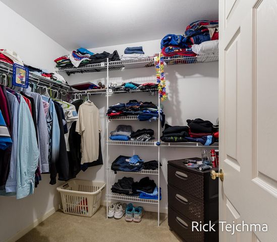 2055 Rambling Oak Drive, Muskegon Twp, MI 49445