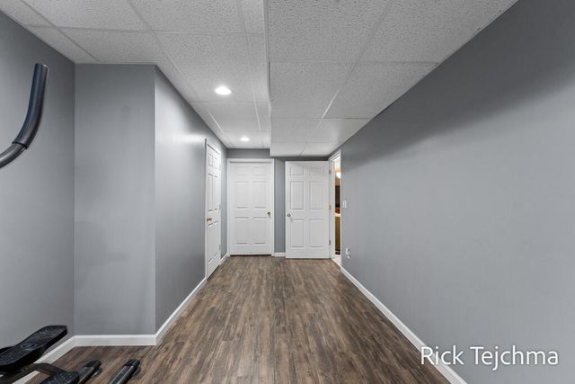 2055 Rambling Oak Drive, Muskegon Twp, MI 49445