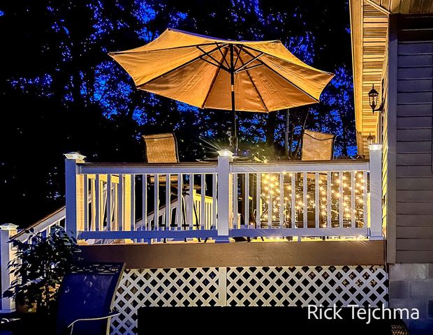 2055 Rambling Oak Drive, Muskegon Twp, MI 49445