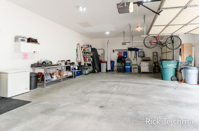 2055 Rambling Oak Drive, Muskegon Twp, MI 49445