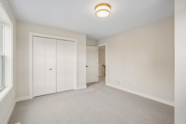 5890 Freeland Alcove N, Hugo, MN 55038