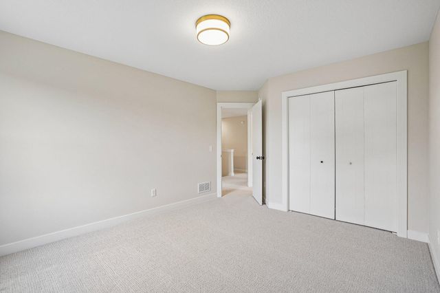 5890 Freeland Alcove N, Hugo, MN 55038