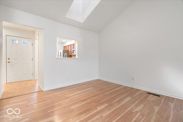 949 Peppermill Run, Greenwood, IN 46143