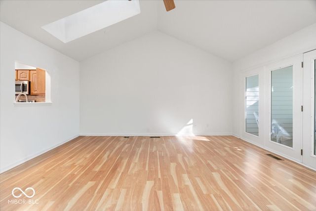 949 Peppermill Run, Greenwood, IN 46143