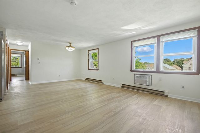 33A Jackson St 303, Lynn, MA 01902