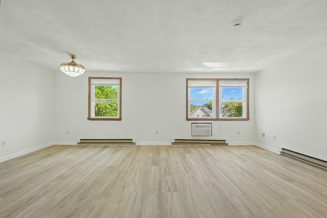 33A Jackson St 303, Lynn, MA 01902