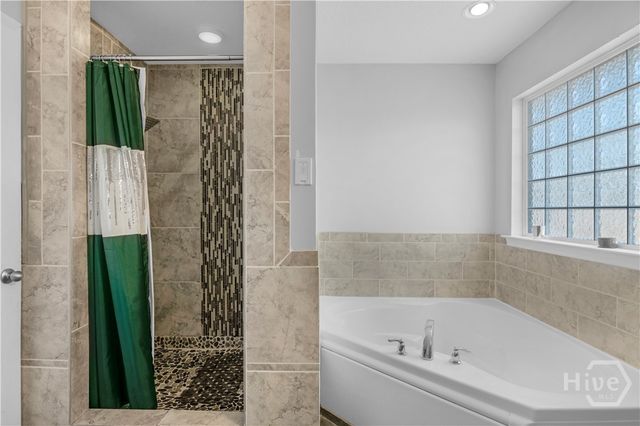 242 Parish Loop NE, Hinesville, GA 31313