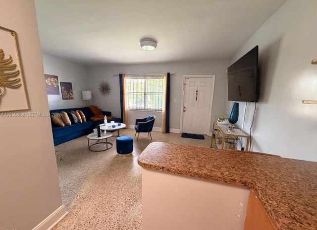 695 697 Curtiss Dr, Opa-locka, FL 33054