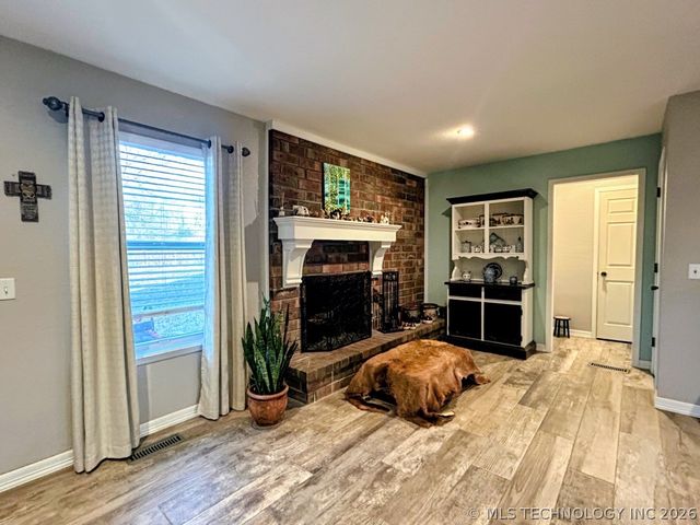 12866 S 279th East Avenue, Coweta, OK 74429