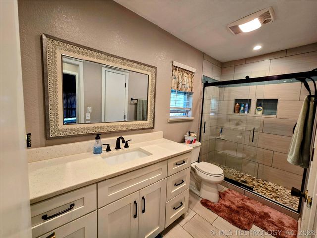 12866 S 279th East Avenue, Coweta, OK 74429