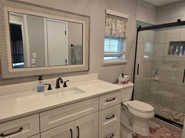 12866 S 279th East Avenue, Coweta, OK 74429