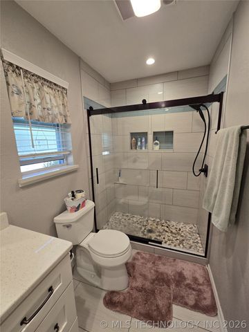 12866 S 279th East Avenue, Coweta, OK 74429