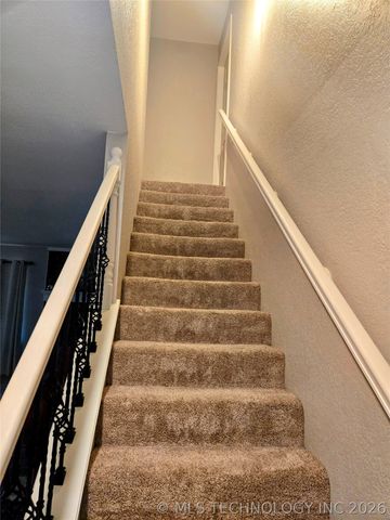 12866 S 279th East Avenue, Coweta, OK 74429