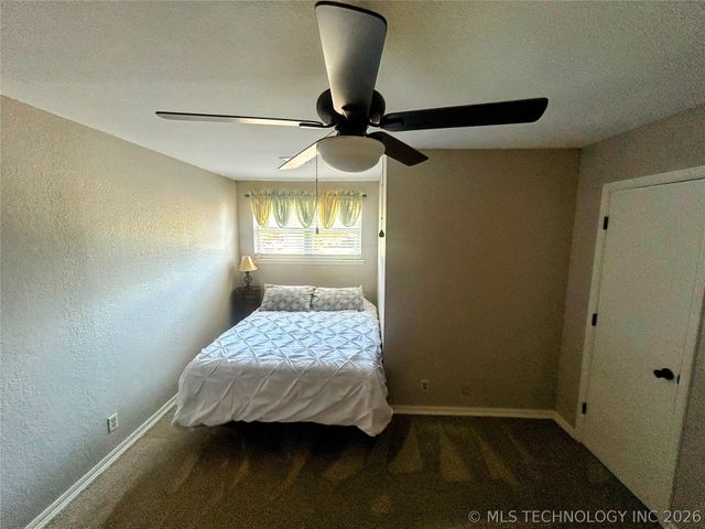 12866 S 279th East Avenue, Coweta, OK 74429